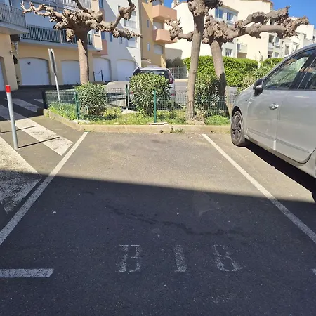 Apartmán 4 Pers Avec Parking - Cap D'agde - Fr-1-249-426